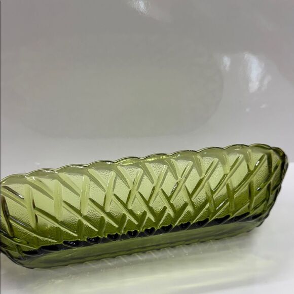 Vintage INDIANA GLASS Pretzel Avocado Celery Dish - Picture 2 of 2